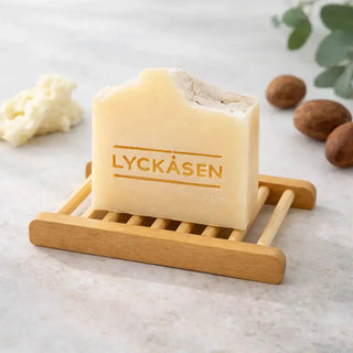 Tvålfat i Trä från Lyckåsen med tvål